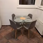 Sevcovska דירה *
